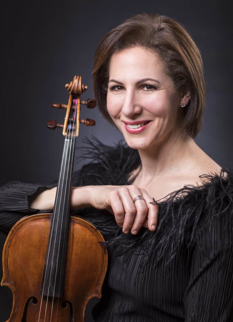 Young, Rebecca_Chris Lee_2017