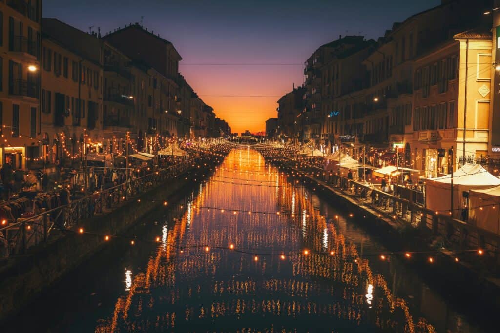 Photo of Milan at night, by Cristina Gottardi.